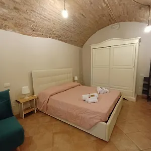  Apartment Loft Gioia Italy